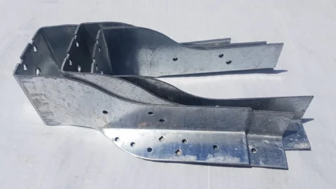 Metal hanger 1